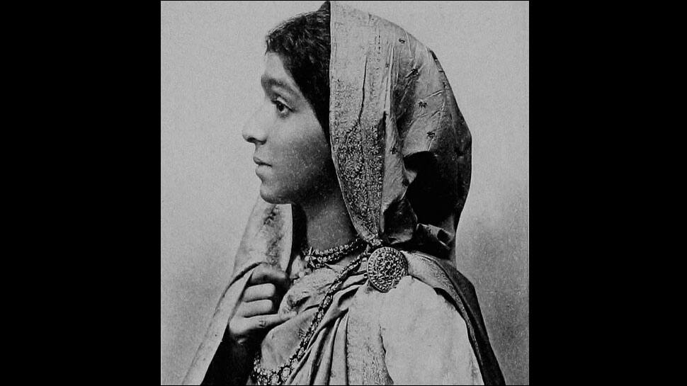 பிப்ரவரி,13-1879 : கவிக்குயில் சரோஜினி நாயுடு பிறந்த தினம் இன்று!! பிப்ரவரி,13-1879 : கவிக்குயில் சரோஜினி நாயுடு பிறந்த தினம் இன்று!!