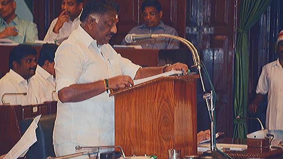 சட்டசபையில் 3.15 மணிநேரம் பட்ஜெட் உரையாற்றிய ஓபிஎஸ் சட்டசபையில் 3.15 மணிநேரம் பட்ஜெட் உரையாற்றிய ஓபிஎஸ்