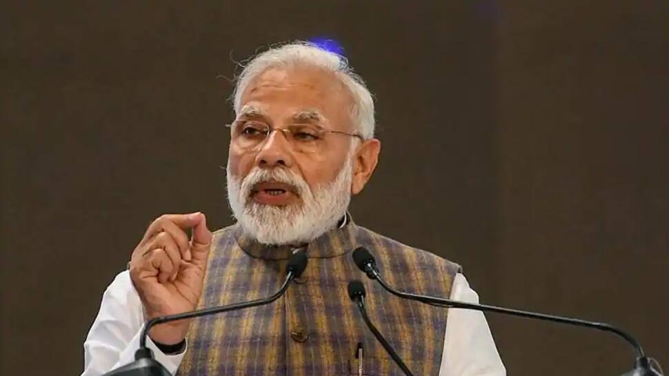 உத்திரபிரதேசத்தில் அதிவேக நெடுஞ்சாலைக்கு அடித்தளம் அமைத்தார் மோடி... உத்திரபிரதேசத்தில் அதிவேக நெடுஞ்சாலைக்கு அடித்தளம் அமைத்தார் மோடி...