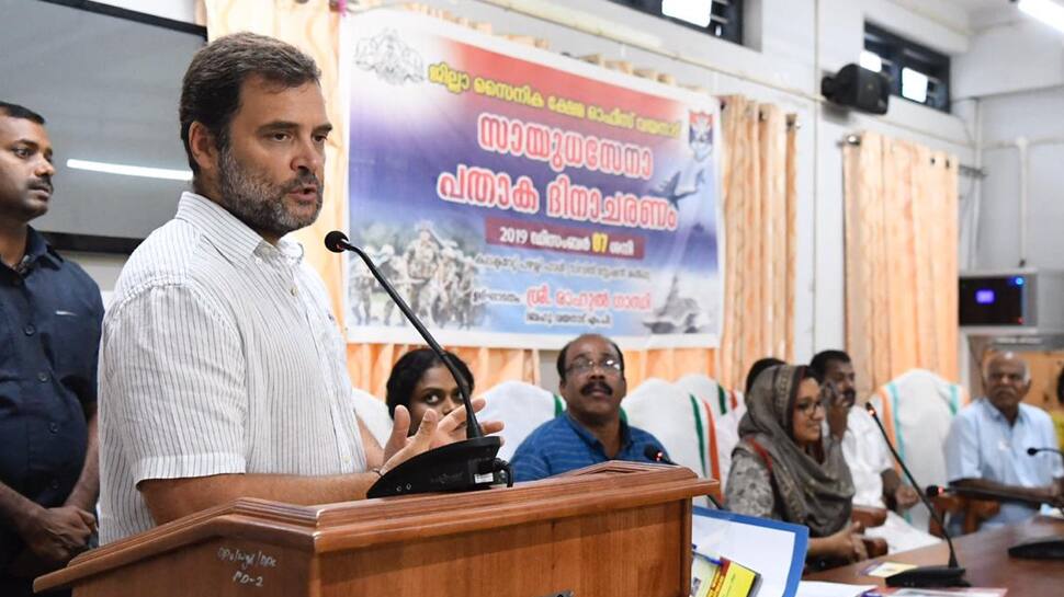 மக்கள் வங்கி கணக்குகளில் நேரடி பணப்பரிமாற்றம்... ராகுல் வலியுறுத்தல்... மக்கள் வங்கி கணக்குகளில் நேரடி பணப்பரிமாற்றம்... ராகுல் வலியுறுத்தல்...