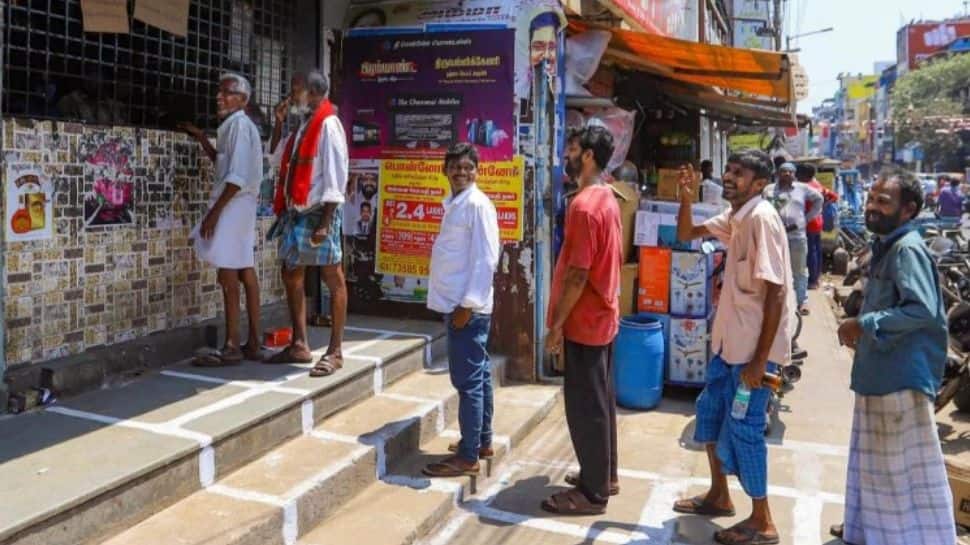 Covid-19 lockdown: குடிகாரர்களுக்கு மதுபானம் வழங்க கேரளா அரசு......... Covid-19 lockdown: குடிகாரர்களுக்கு மதுபானம் வழங்க கேரளா அரசு.........