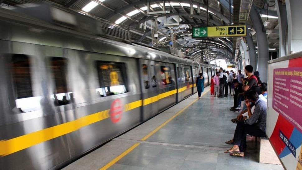 ஊரடங்கு முடிந்தாலும் முக கவசம், ஆரோக்யா சேது செயலி மெட்ரோவில் கட்டாயம்! ஊரடங்கு முடிந்தாலும் முக கவசம், ஆரோக்யா சேது செயலி மெட்ரோவில் கட்டாயம்!
