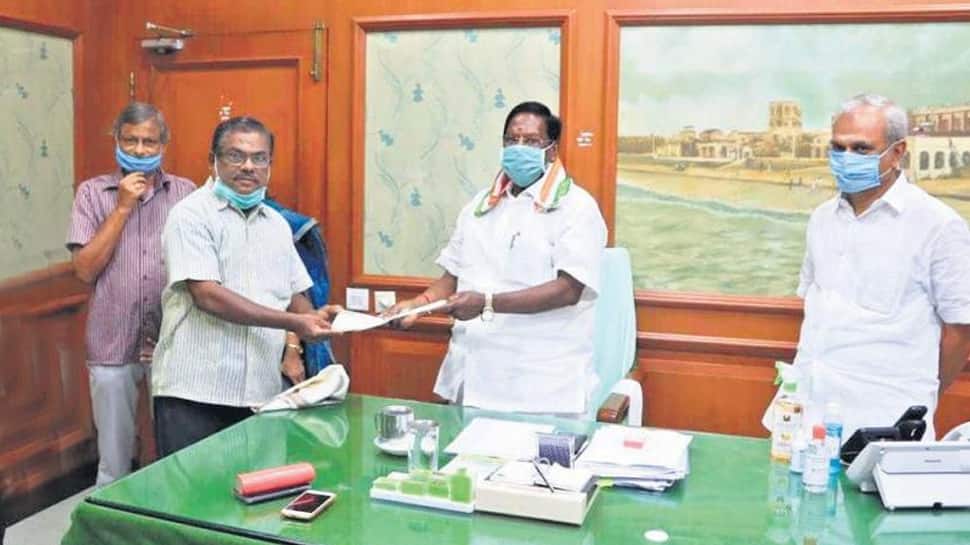 முழு அடைப்பால் தவிக்கும் மக்களுக்கு 2-ஆம் கட்ட நிவாரணம் அளிக்க வேண்டும்... முழு அடைப்பால் தவிக்கும் மக்களுக்கு 2-ஆம் கட்ட நிவாரணம் அளிக்க வேண்டும்...