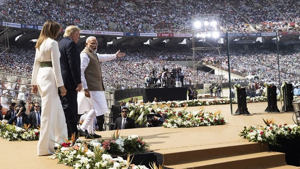 குஜராத்தில் கொரோனா பரவுவதற்கு ‘நமஸ்தே டிரம்ப்’ நிகழ்ச்சி தான் காரணம் -காங்கிரஸ்! குஜராத்தில் கொரோனா பரவுவதற்கு ‘நமஸ்தே டிரம்ப்’ நிகழ்ச்சி தான் காரணம் -காங்கிரஸ்!