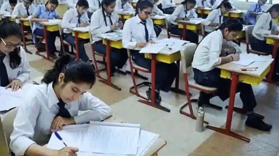 2020-21 கல்வியாண்டில் பள்ளி கட்டணம் உயர்த்தப்படவில்லை: மகாராஷ்டிரா கல்வித் துறை 2020-21 கல்வியாண்டில் பள்ளி கட்டணம் உயர்த்தப்படவில்லை: மகாராஷ்டிரா கல்வித் துறை