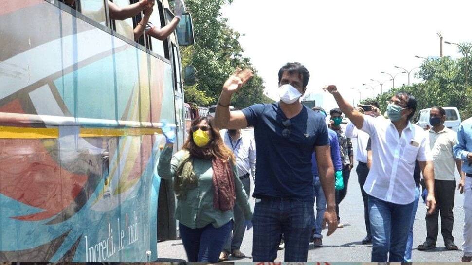 200 இட்லி விற்பனையாளர்களை மும்பையிலிருந்து தமிழகத்திற்கு திருப்பி அனுப்பிய நடிகர் 200 இட்லி விற்பனையாளர்களை மும்பையிலிருந்து தமிழகத்திற்கு திருப்பி அனுப்பிய நடிகர்