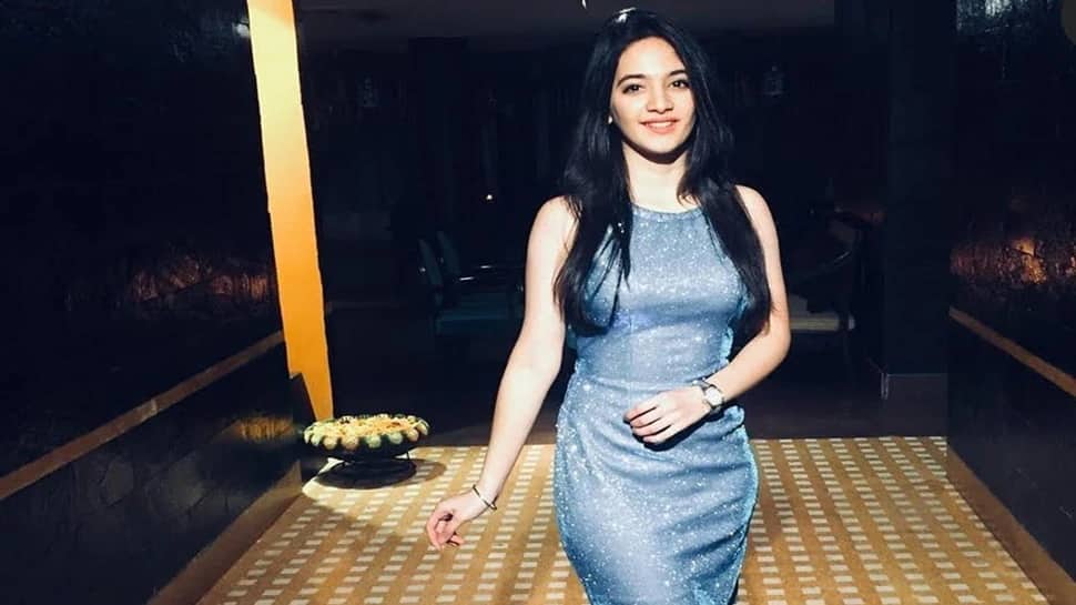 பிரபல Tiktok நட்சத்திரம் சியா கக்கர் தற்கொலை; அதிர்ச்சியில் ரசிகர்கள்... பிரபல Tiktok நட்சத்திரம் சியா கக்கர் தற்கொலை; அதிர்ச்சியில் ரசிகர்கள்...