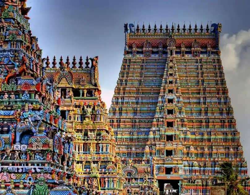 தமிழகத்தில் பல வழிகாட்டுதல்களுடன் திறக்கப்படுகின்றன வழிபாட்டுத் தலங்கள் தமிழகத்தில் பல வழிகாட்டுதல்களுடன் திறக்கப்படுகின்றன வழிபாட்டுத் தலங்கள்