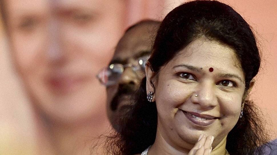 DMK MP Kanimozhi நனம தமகள எடபடட தளவன மடவகள எடகக வணடம கனமழ Tamil