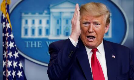 Trump: நவம்பருக்கு முன் பள்ளிகளை திறக்காவிட்டால் நிதியுதவியை குறைப்பதாக எச்சரிக்கை Trump: நவம்பருக்கு முன் பள்ளிகளை திறக்காவிட்டால் நிதியுதவியை குறைப்பதாக எச்சரிக்கை