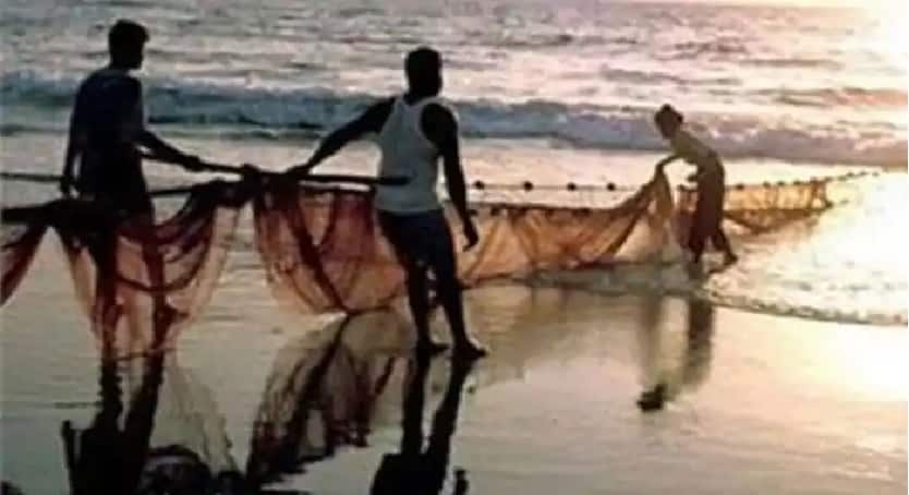 நாடு திரும்பினர் இந்திய மீனவர்கள்: 4 மாத கொரோனா வனவாசம் முடிந்தது!! நாடு திரும்பினர் இந்திய மீனவர்கள்: 4 மாத கொரோனா வனவாசம் முடிந்தது!!