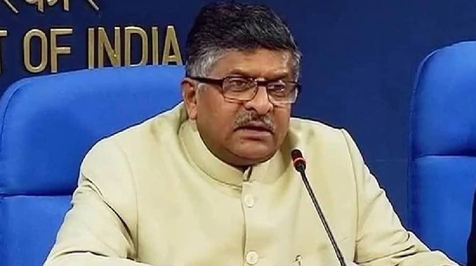 அரசின் கனவுத் திட்டத்தில் இணைய வரிசை கட்டும் மொபைல் உற்பத்தி நிறுவனங்கள்..!! அரசின் கனவுத் திட்டத்தில் இணைய வரிசை கட்டும் மொபைல் உற்பத்தி நிறுவனங்கள்..!!