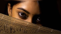 பார்வையால் அனைவரையும் கிறங்க வைக்கும் நடிகை அம்மு அபிராமி