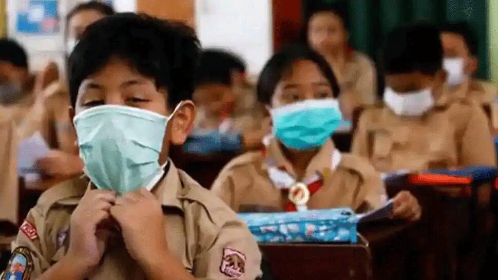 School Re-opening in India: உங்கள் குழந்தையை பள்ளிக்கு அனுப்ப தயாரா? School Re-opening in India: உங்கள் குழந்தையை பள்ளிக்கு அனுப்ப தயாரா?