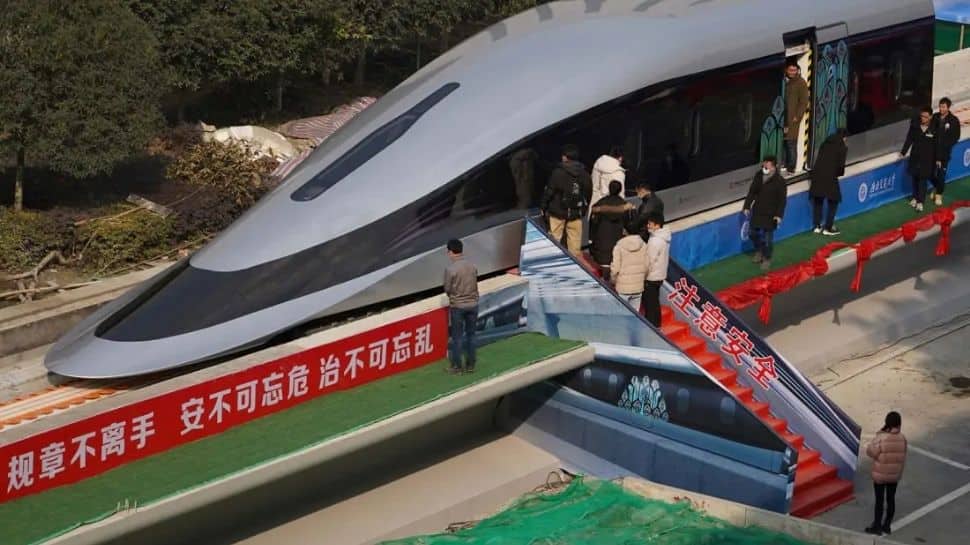 China unveils prototype of Super Maglev Floating Train can travel at a ...