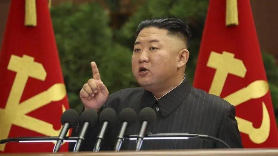 North Korea: எங்கும் பசி பட்டினி; தீர்வுக்கு பதிலாக அதிகாரிகளை நீக்கும் Kim Jong Un North Korea: எங்கும் பசி பட்டினி; தீர்வுக்கு பதிலாக அதிகாரிகளை நீக்கும் Kim Jong Un