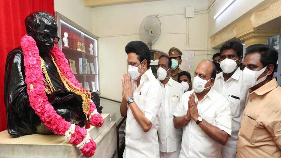 CM Stalin visited kancheepuruam, paid tribute to Arignar Anna Memomrial ...