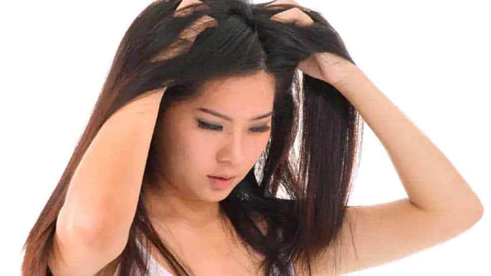 Beauty Tips: பொடுகு பிரச்சனை மற்றும் ஆரோக்கியமான கூந்தலுக்கான எளிய வைத்தியம்