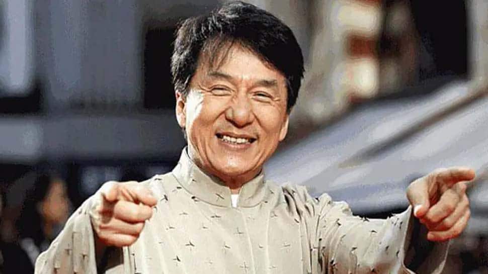 Jackie Chan சீனாவின் கம்யூனிஸ்ட் கட்சியில் சேர விரும்புகிறார்! ஏன் தெரியுமா?