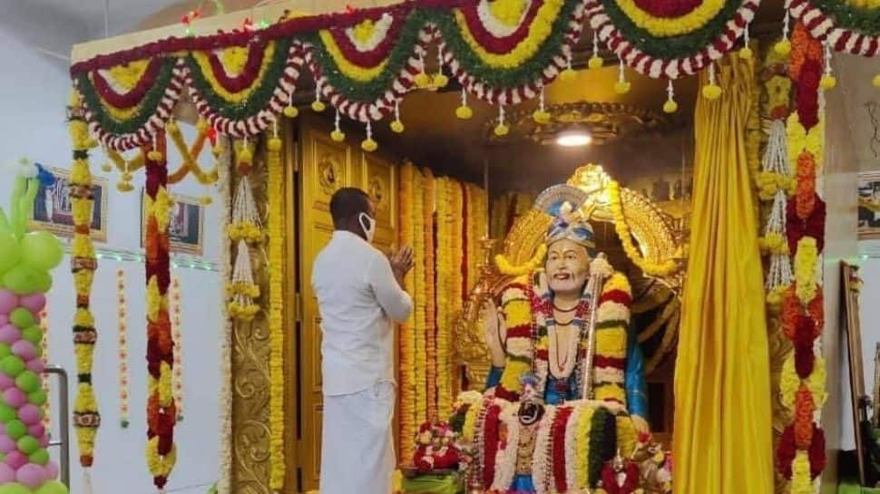 Actor Raghava Lawrence unveiled 15 feet Raghavendra Swamy statue before ...