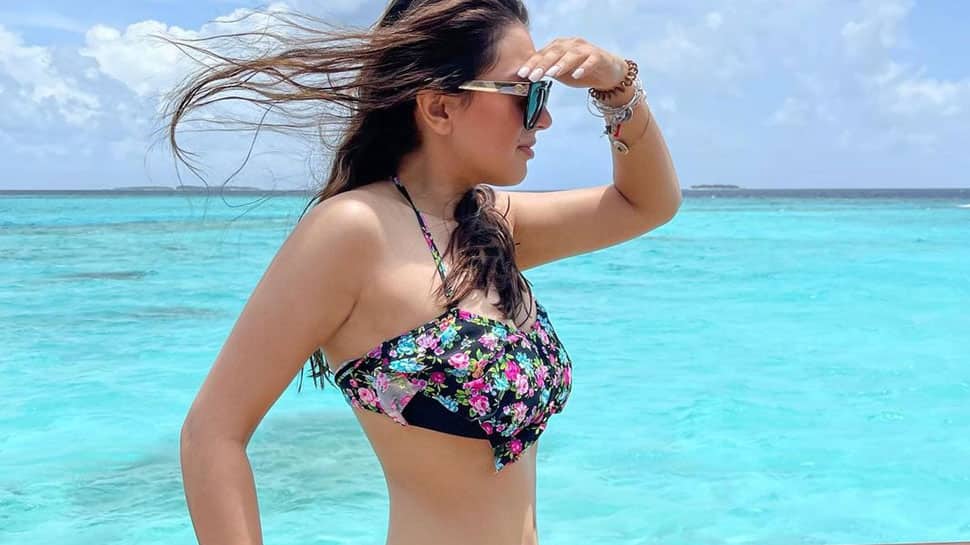 நீச்சல் உடையில் உல்லாசமாக இருக்கும் ஹன்சிகா; போட்டோ வைரல்