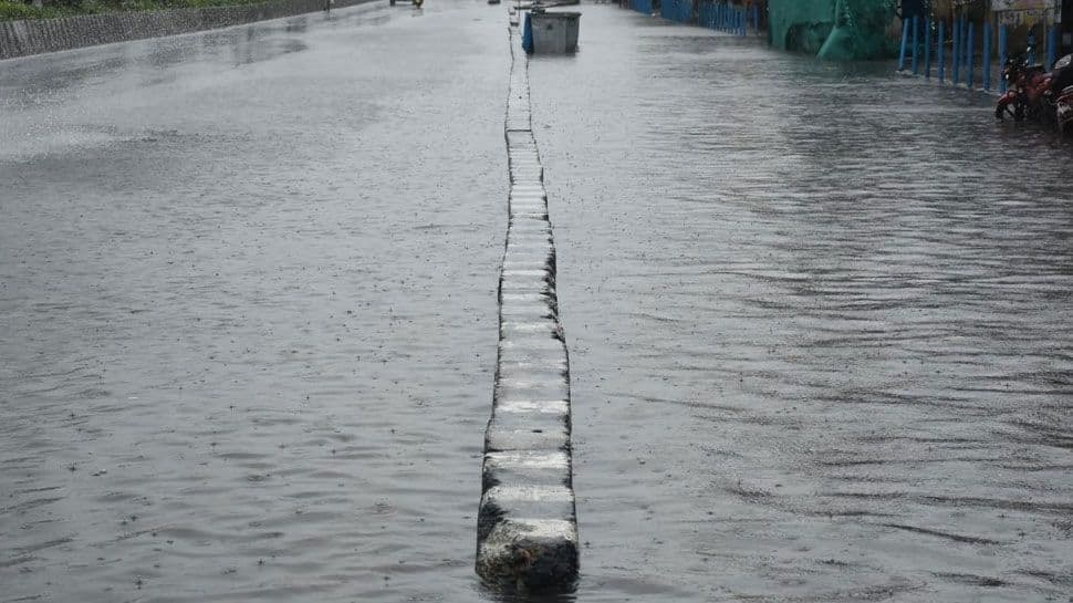 தமிழகத்தில் தொடரும் கனமழை: வானிலை ஆய்வு மையம் முன்னறிவிப்பு