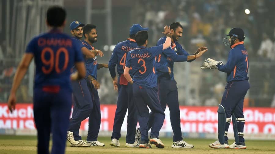 நாங்க வேற மாறி! நியூ. அணியை ஆல் அவுட் செய்து வெற்றி பெற்றது இந்தியா! 