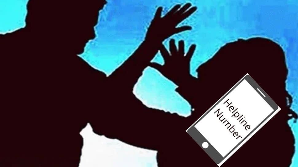Woman helpline whatsapp number for suicide prevention sexual abuse |  பெண்கள் பாதுகாப்புக்கு புதிய வாட்ஸ்அப் எண் அறிமுகம்: அமைச்சர் பி.கீதாஜீவன்  | Tamil Nadu News in Tamil