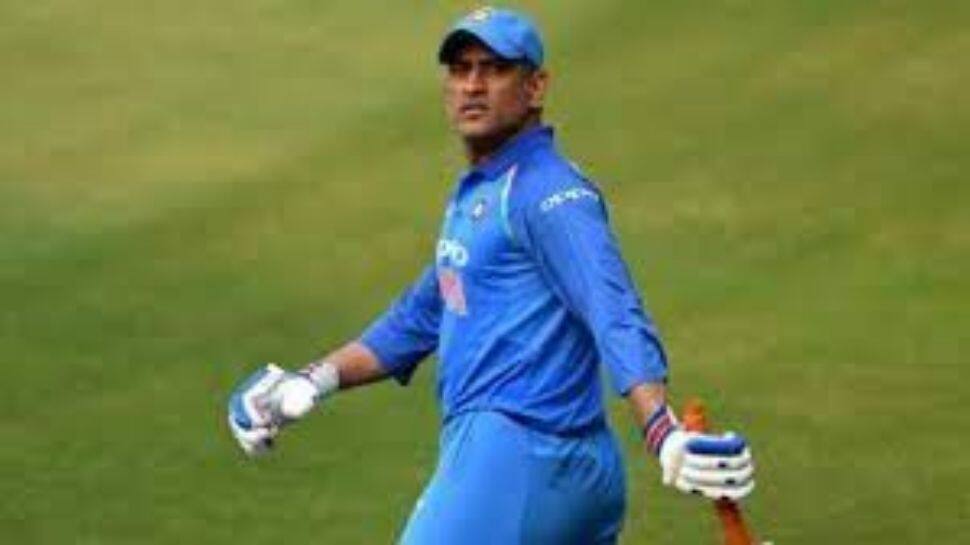 2006 ஆம் ஆண்டே ஓய்வு முடிவு எடுத்த ’தோனி’ - வெளியான ருசிகர தகவல்