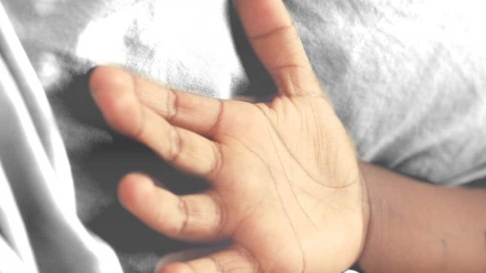 கொலையா? விபத்த? சாலையோரம் 5 வயது சிறுவன் சடலமாக கண்டெடுப்பு