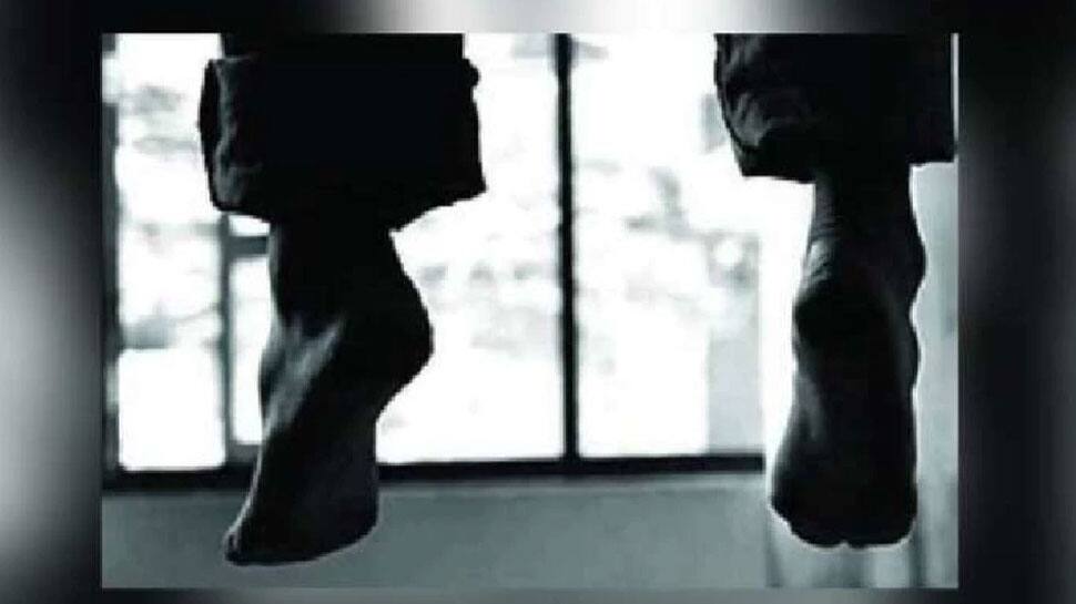 ஆம்பூர் அருகே ரயில் முன் பாய்ந்து 11ஆம் வகுப்பு மாணவி தற்கொலை