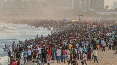 ஒமிக்ரான் எதிரொலி : இன்று முதல் மெரினா கடற்கரைக்கு செல்ல தடை!