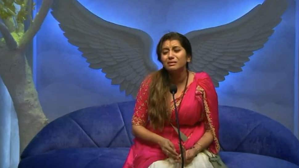 பைனலில் பிரியங்கா உண்டா? உடல்நிலை பற்றி வந்த புது தகவல்