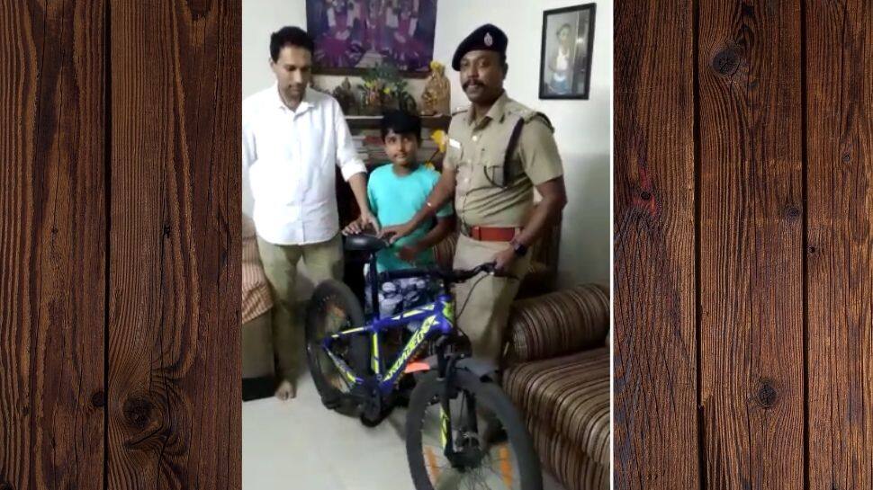 சைக்கிளை திருடிய இளைஞர், தேடிச்சென்ற சிறுவன், வீடு வந்த போலீஸ்: நடந்தது என்ன?