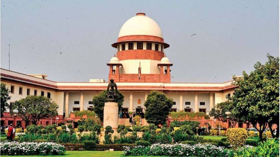 ஹிஜாப்: மாணவிகளின் மேல்முறையீட்டை அவசரமாக விசாரிக்க உச்ச நீதிமன்றம் மறுப்பு