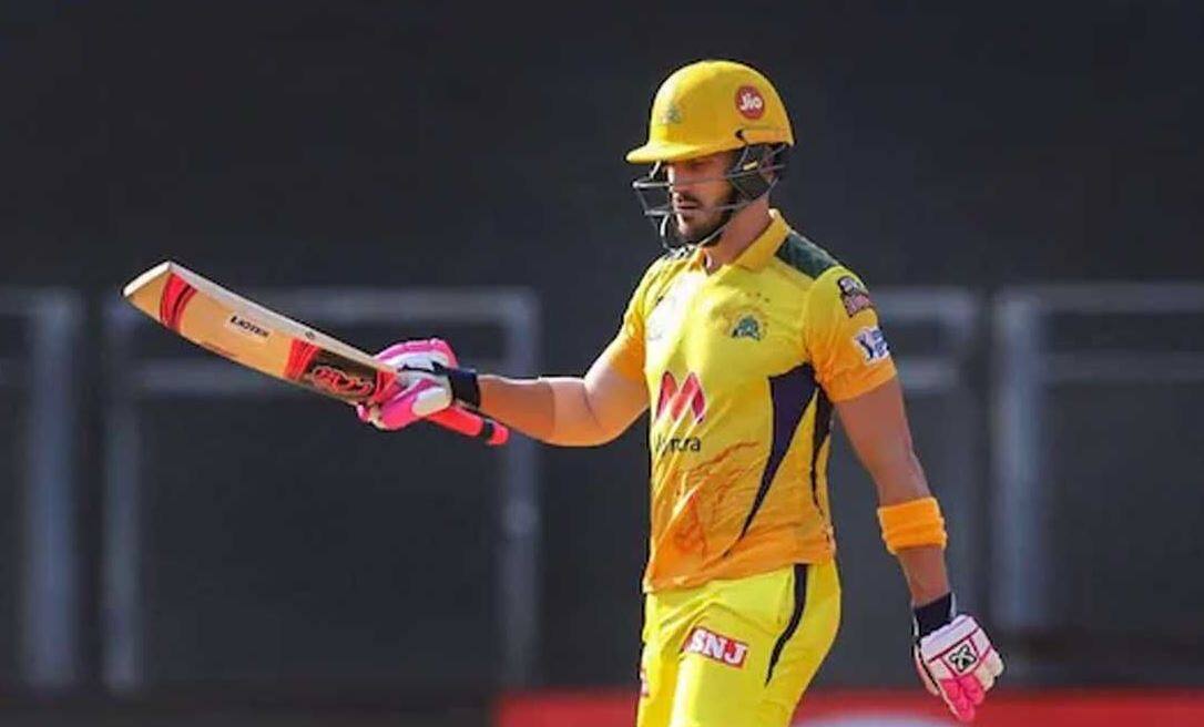 ஃபாஃப் டு பிளெசிஸை எடுத்த ஆர்.சி.பி! ஏலத்தில் விட்டுக்கொடுத்த சி.எஸ்.கே!