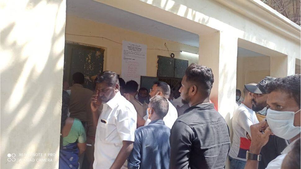 Tamil Nadu Local Body Election: தாம்பரம் 40வது வார்டில் 3 மணி நேரம் வாக்குப்பதிவு தடைபட்டது