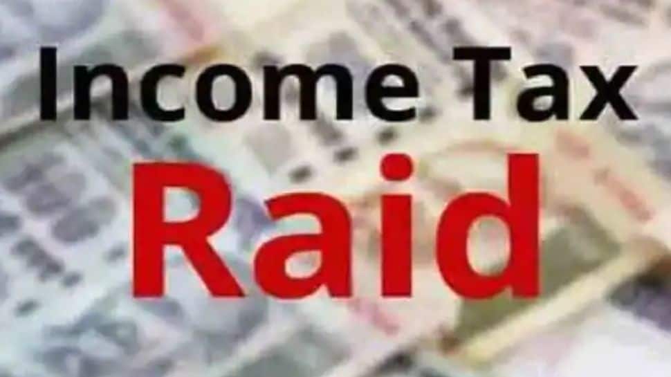 சிம்பு பட தயாரிப்பாளர் வீட்டில் வருமான வரி சோதனை