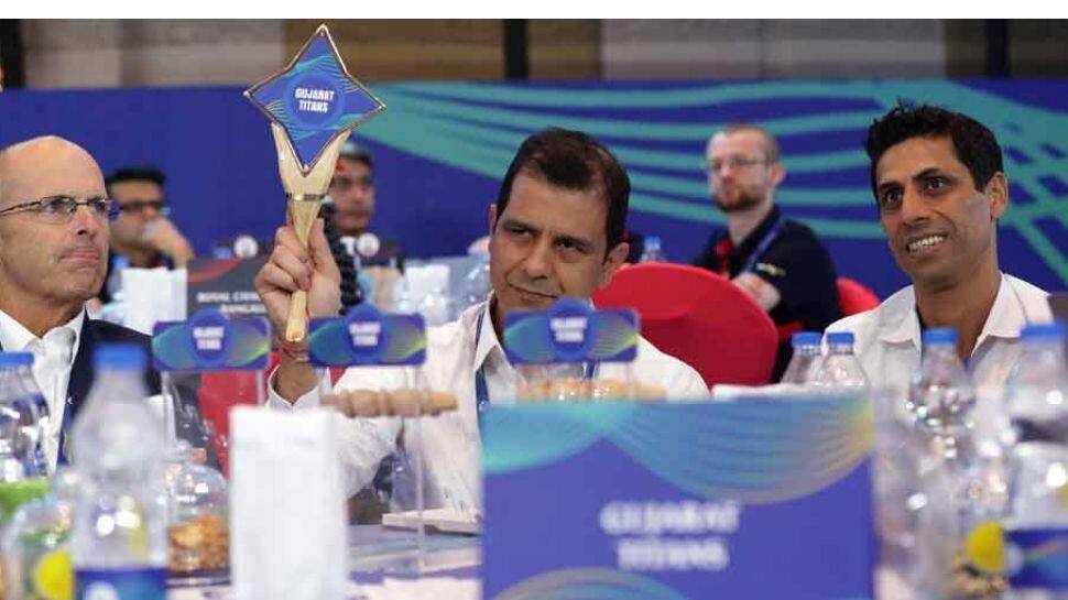 ஏலம் எடுக்கப்படாமல் ஐபிஎல் விளையாடும் 3 வீரர்கள் 