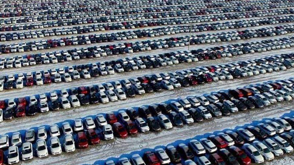 கார் பிரியர்களுக்கு ஷாக் கொடுத்த நிறுவனம்: கார் விலைகளில் அதிகரிப்பு