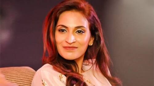 ரசிகர்களிடம் கேள்வி எழுப்பிய ஐஸ்வர்யா ரஜினிகாந்த்!