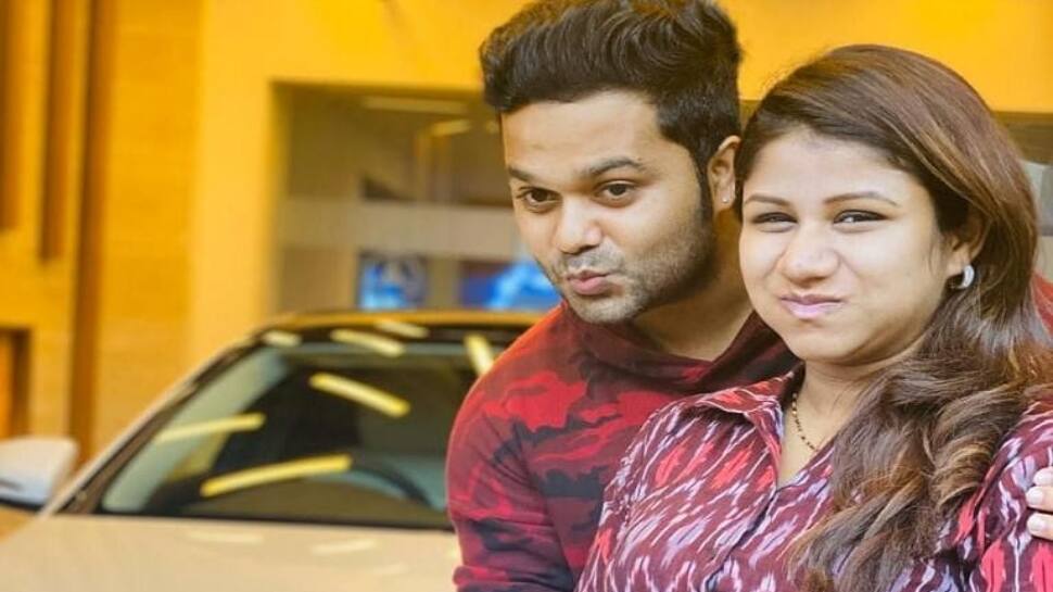 சஞ்சீவ் - ஆல்யா மானசா ஜோடியிடம் இத்தனை கார்களா? அசத்தலான புகைப்படங்கள்!