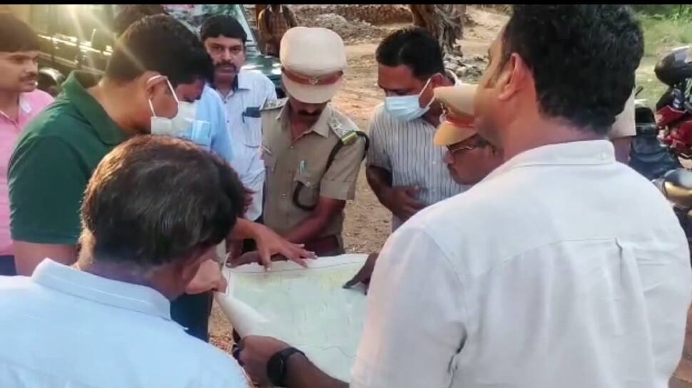 ‘காடு’ யானைகளின் நிலம் அல்லவா மனிதர்களே.! 