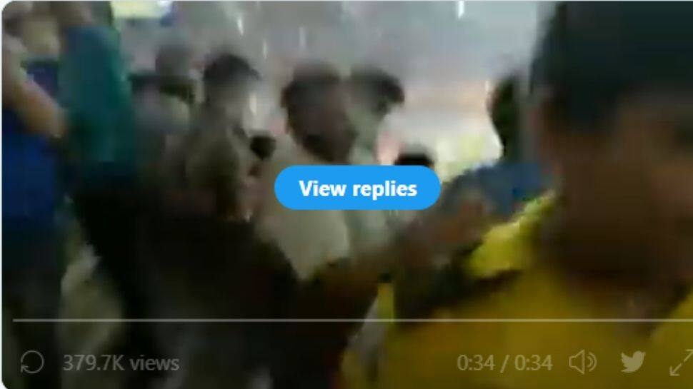 ’மைதானத்தில் நடந்த களேபரம்’ சிறுவனிடம் மொக்கை வாங்கிய மும்பை ரசிகர்கள்