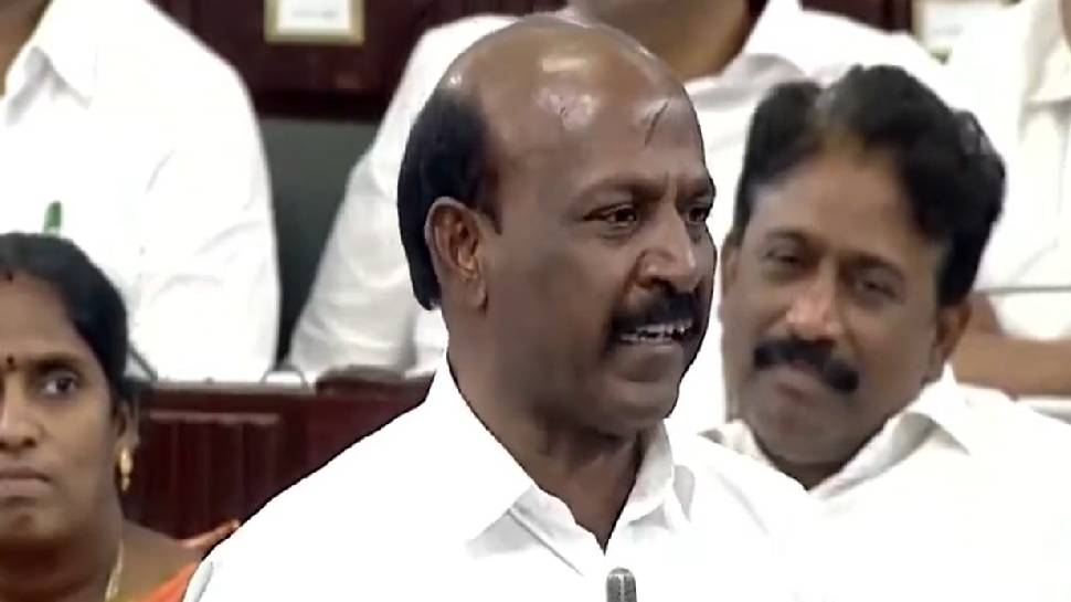 சமஸ்கிருத உறுதிமொழி சர்ச்சை...காத்திருப்போர் பட்டியலுக்கு மாற்றப்பட்ட மதுரை மருத்துவக் கல்லூரி முதல்வர்