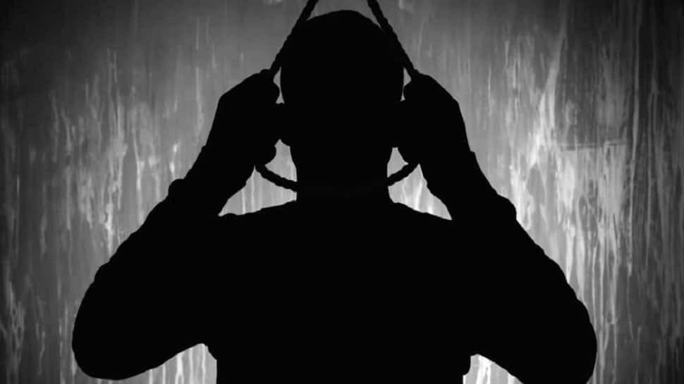 ராணிப்பேட்டை: மகன் தற்கொலை செய்துகொண்ட விரக்தியில் பெற்றோரும் தூக்கிட்டு தற்கொலை!