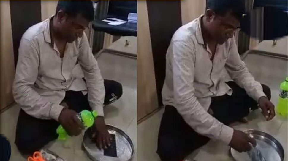 Viral Video of Fake Currency Note Printing | Fake Note: கறுப்பு காகிதம் ...