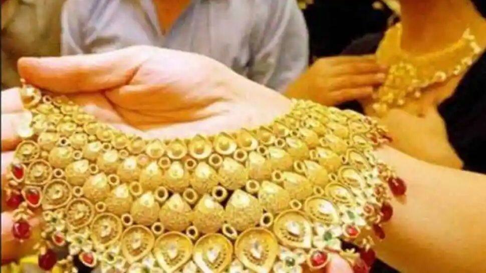 இப்படி ஏறினா எப்படி வாங்குறது? அதிகரித்த தங்கம் விலையால் அவதியில் மக்கள்