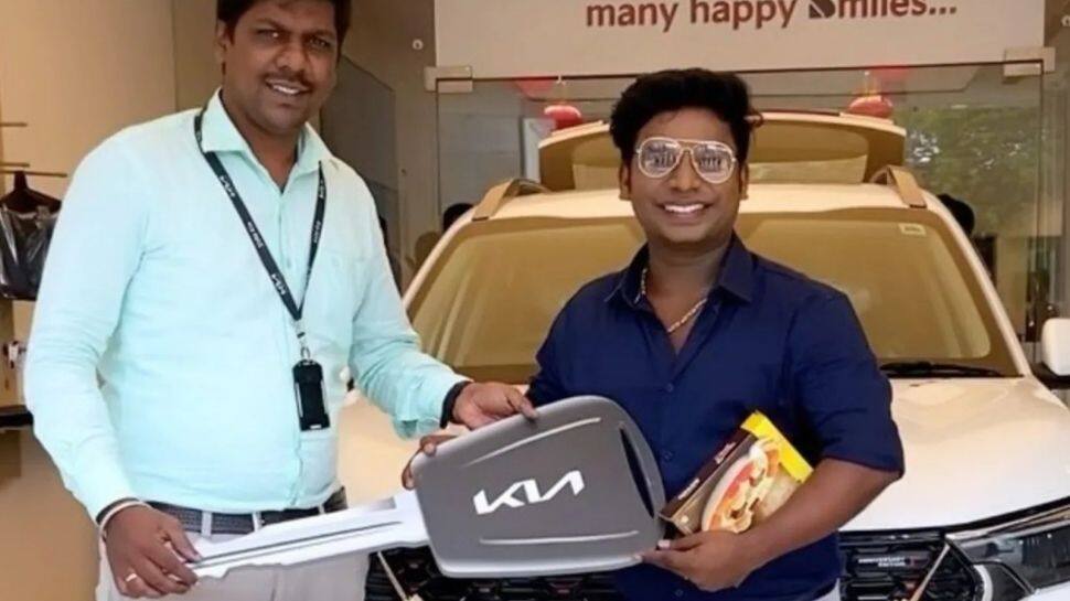 புது கார் வாங்கிய விஜய் டிவி நாஞ்சில் விஜயன் - விலை எவ்வளவு தெரியுமா?