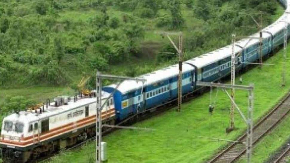 IRCTC செயலியில் ரயில் டிக்கெட் முன்பதிவாகாது - காரணம் இதுதான்